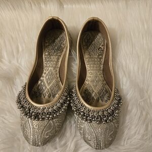 Elegant Silver Embellished Women's Shoes Size 9